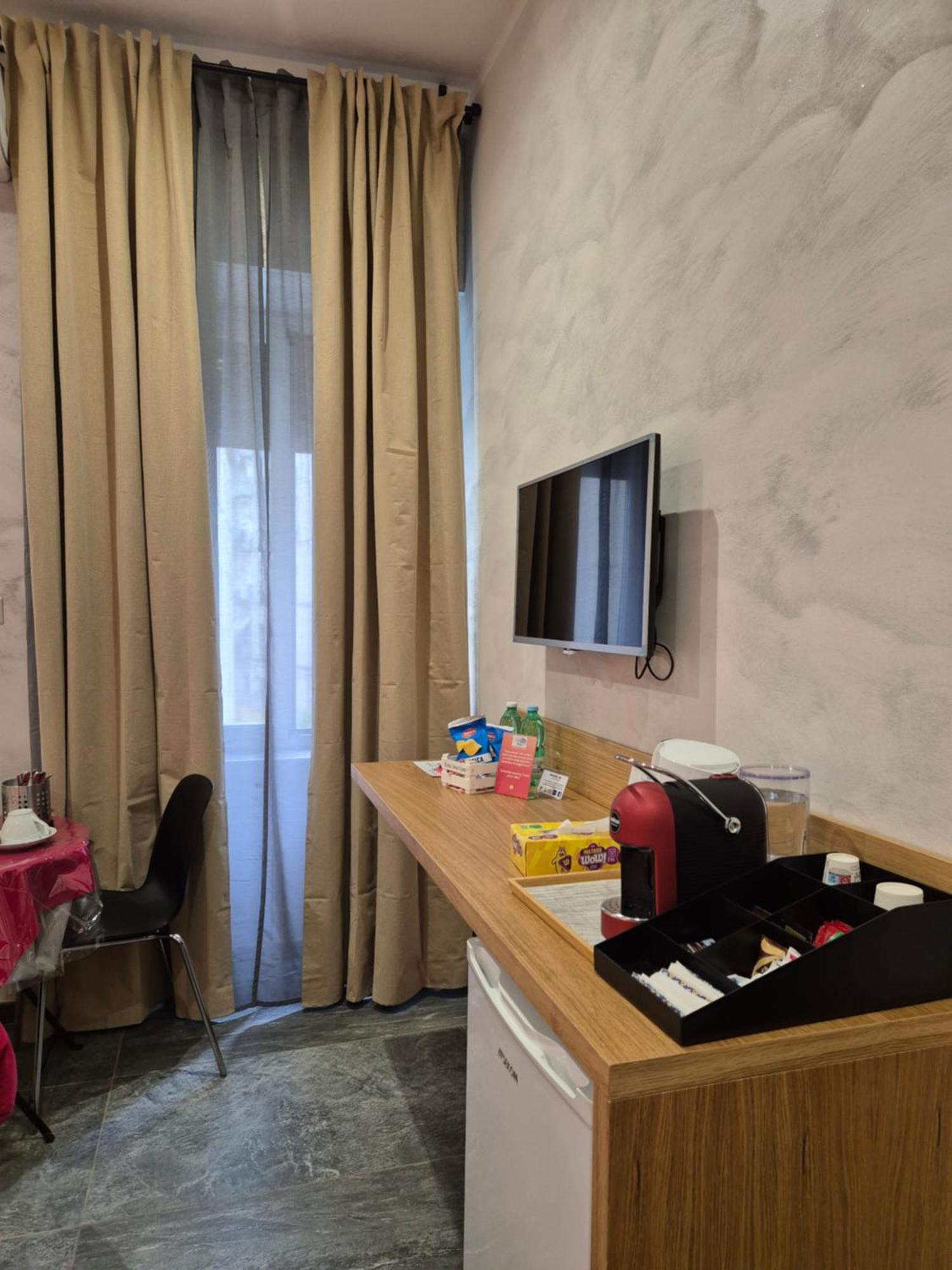 Clale Rooms Napoli Eksteriør billede